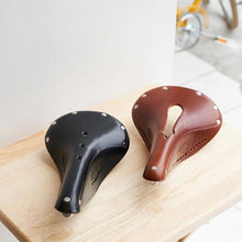 Załaduj obraz do przeglądarki galerii, Siodełko B17 Carved