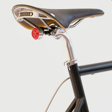 Załaduj obraz do przeglądarki galerii, Koma Light rear