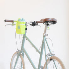 Załaduj obraz do przeglądarki galerii, Mini Triangle Reflector