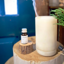 Załaduj obraz do przeglądarki galerii, Olejek eteryczny z drewna Hiba