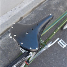 Załaduj obraz do przeglądarki galerii, Siodełko B67