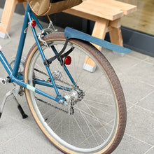 Załaduj obraz do przeglądarki galerii, Błotnik Ass Savers Win Wing Road 2