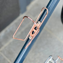 Załaduj obraz do przeglądarki galerii, Koszyk na bidon