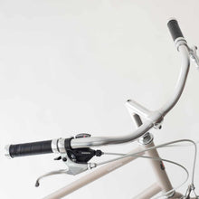 Załaduj obraz do przeglądarki galerii, Chwyty Slender Leather 130/130 mm