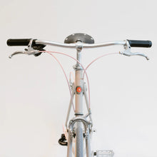 Załaduj obraz do przeglądarki galerii, Pancerz hamulca – Vintage Italian Mesh Style Brake Cable Housing