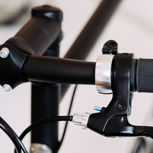 Załaduj obraz do przeglądarki galerii, Dzwonek Knog Oi Classic