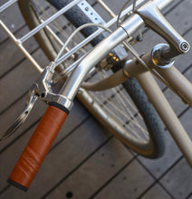 Załaduj obraz do przeglądarki galerii, Chwyty Willow 130/130 mm
