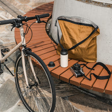 Załaduj obraz do przeglądarki galerii, Składana torba – sacoche
