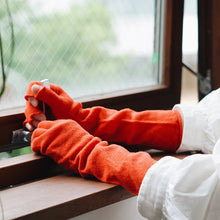 Załaduj obraz do przeglądarki galerii, Ocieplacze na przedramiona i dłonie – 100% wełna merino
