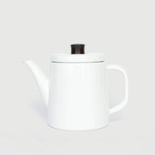 Załaduj obraz do przeglądarki galerii, Emaliowany czajnik Potoru
