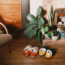 Załaduj obraz do przeglądarki galerii, Dwustronne kapcie Merippa
